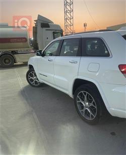 جيب جراند شيروكي